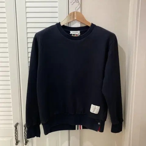 톰브라운 백삼선 맨투맨 3사이즈