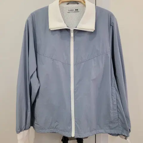 JW앤더슨 X 유니클로 바람막이 블루종 S사이즈 55~77