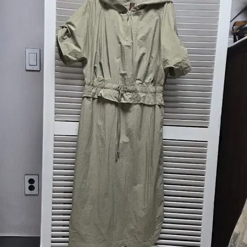 스테파넬 바스락?후드 원피스