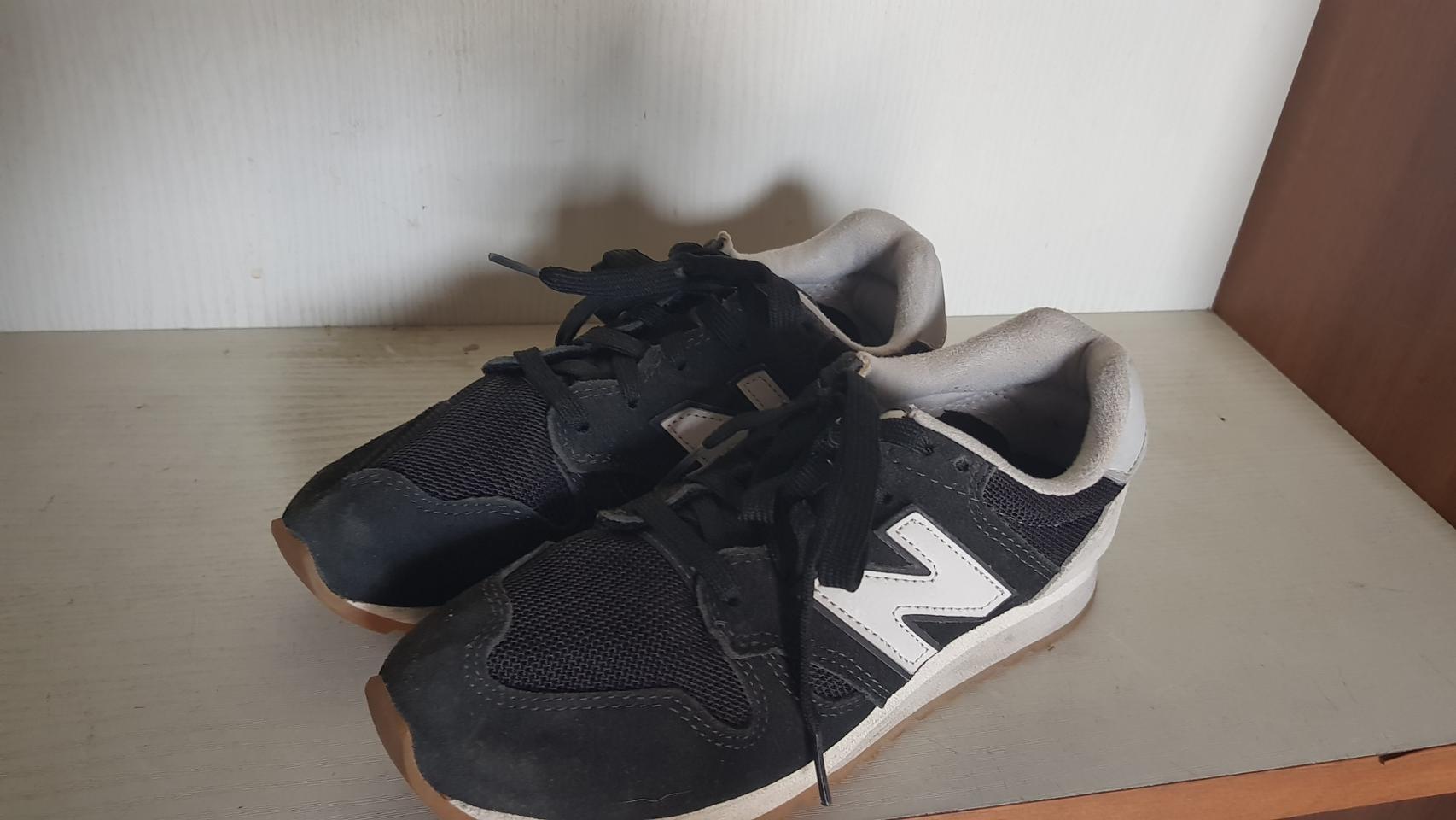 뉴발란스 운동화 220