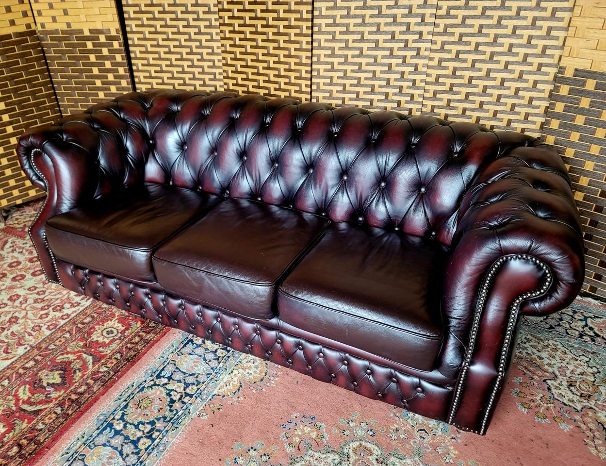 체스터필드디자인 엔틱소파 3인용 SS급