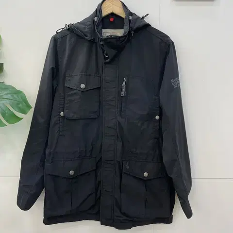 빈폴 아웃도어 바람막이 자켓 95~100