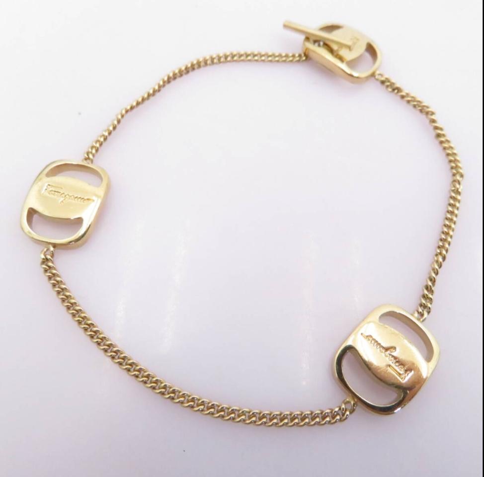 살바토르페라가모 금장 바라체인 팔찌