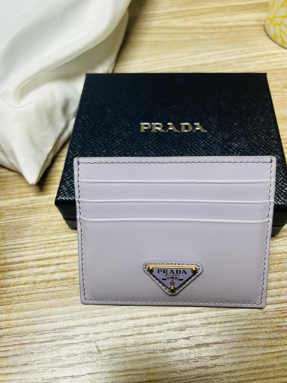 프라다 카드 지갑 (연보라)