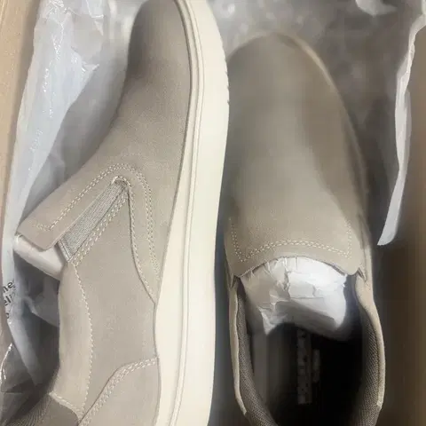 박스 새상품_24만원] 락포트 국내단종 남성화슬립온 250 260 280