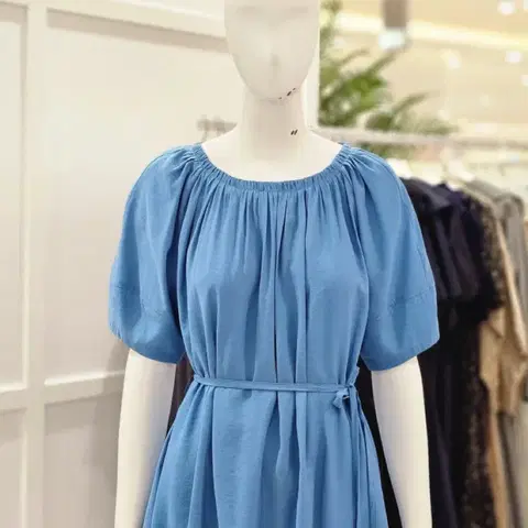 택새상품_36만원] 온앤온 단종홀넥 롱원피스 블루 바캉스휴가룩 휴양지