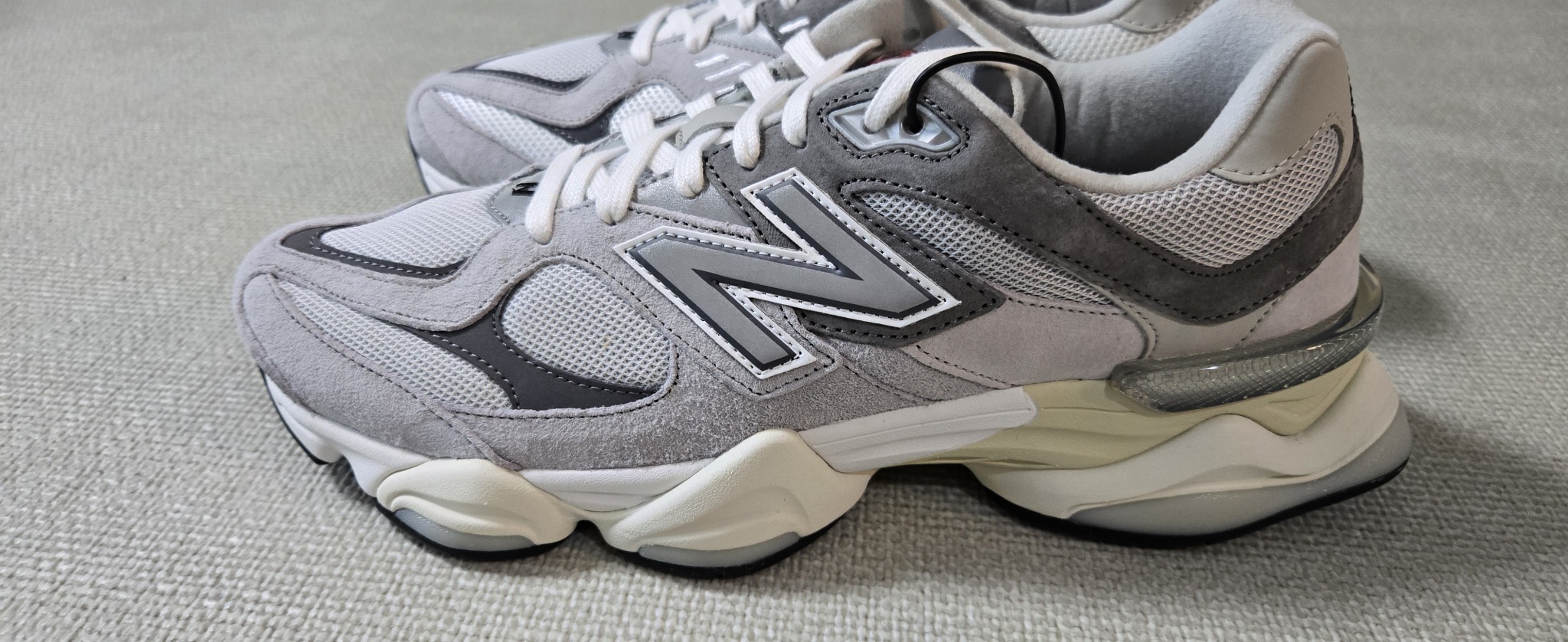 뉴발란스 U9060GRY 285사이즈