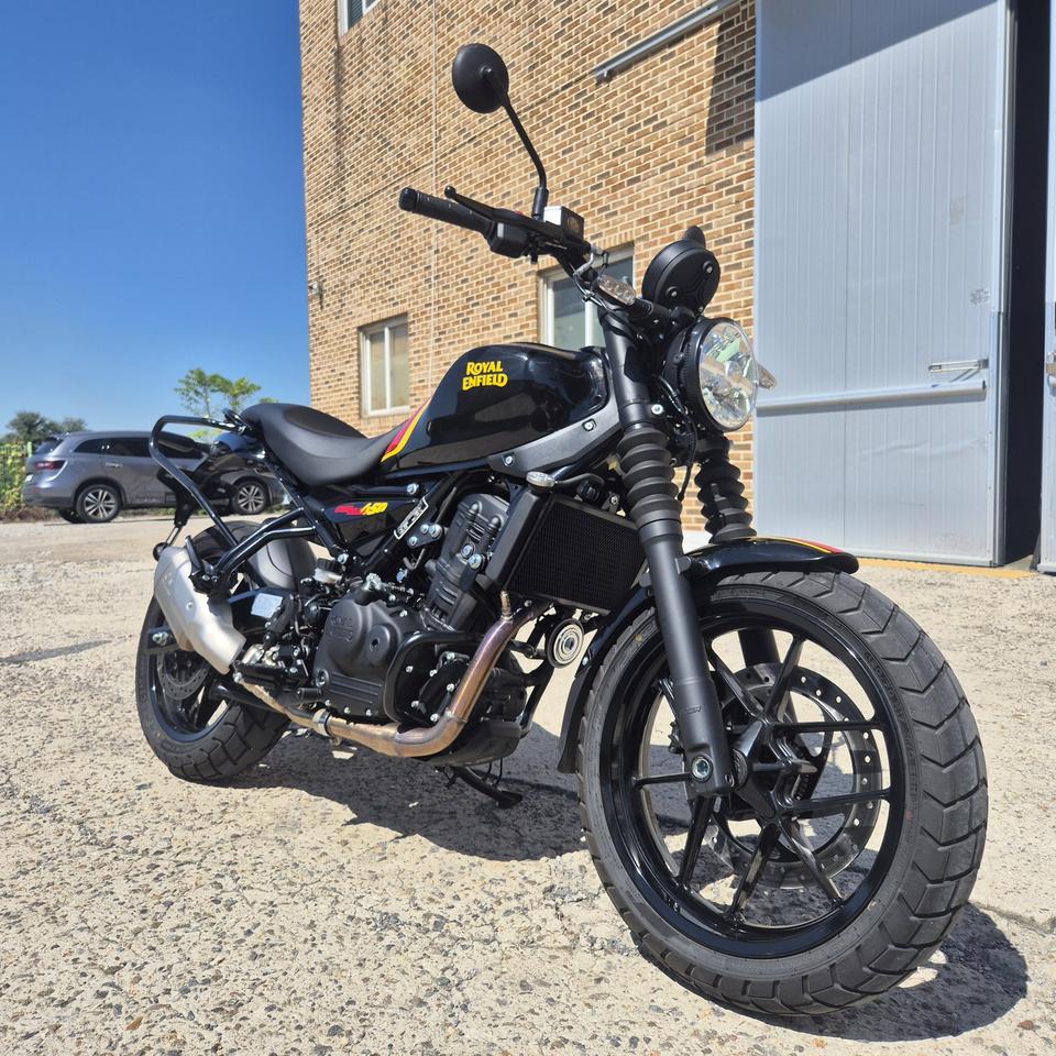 로얄엔필드 게릴라450/25년식/1천km