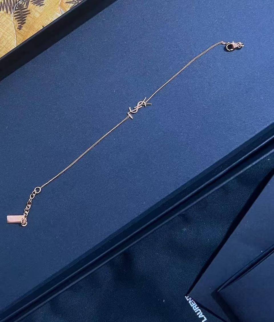 입생로랑 YSL 로고골드 팔찌