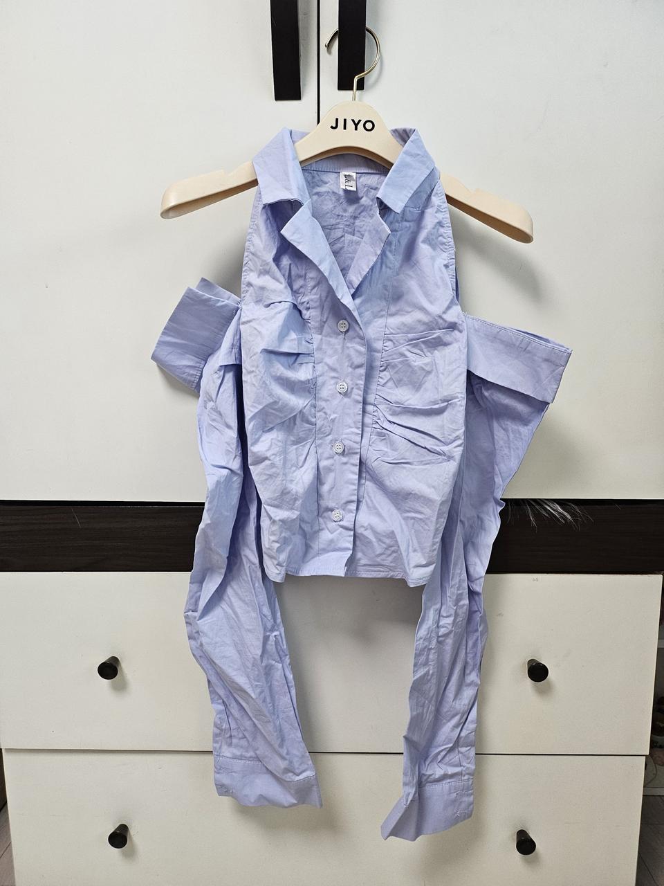 소라 어깨트임 버튼 카라 셔츠