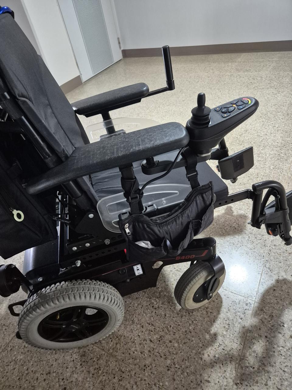 오토복 전동휠체어