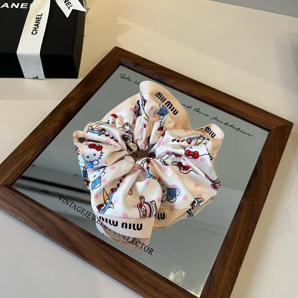 미우미우  헤어밴드