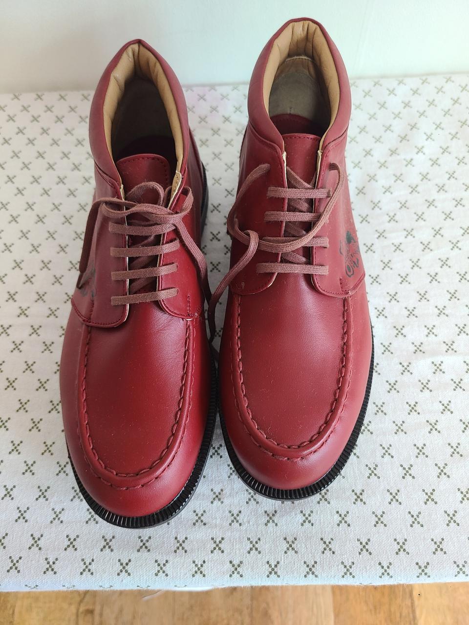 M.U와인색 골프화