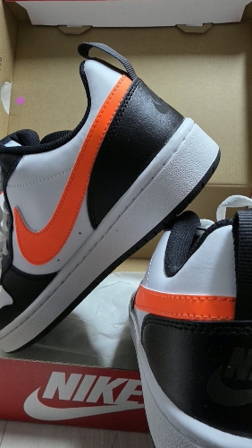 나이키 코트버로우 240mm 새상품