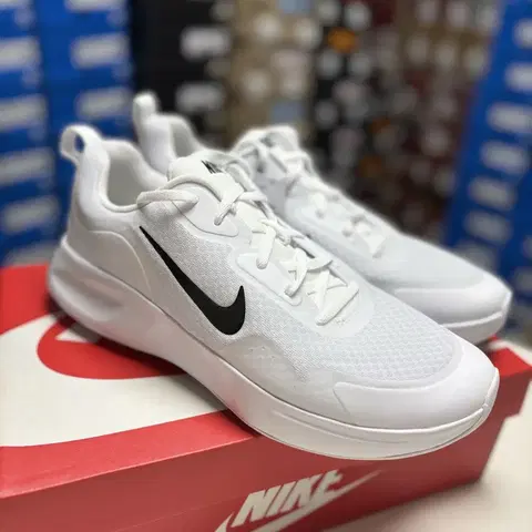 285 나이키 웨어올데이 화이트 러닝화 운동화 CJ1682-101