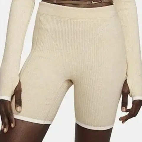 나이키 X 자크뮈스 콜라보 여성 반바지 사이즈 M