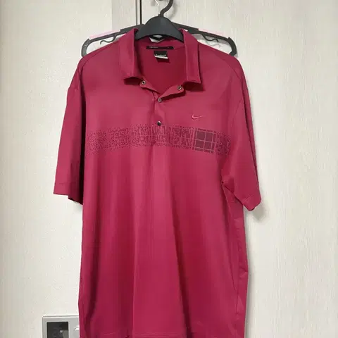 나이키 타이거우즈 컬렉션 여름반팔 카라티