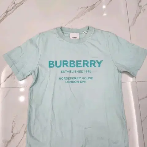 버버리키즈 반팔티셔츠 10Y