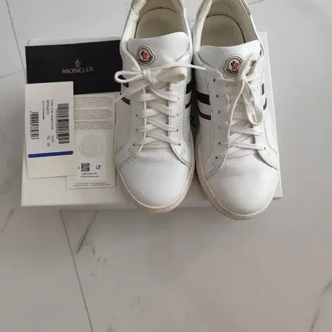 몽클레어 모나코 화이트 스니커즈 35(225정도)