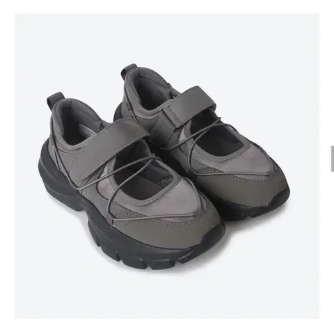 [새상품] 슈펜 멀티스트랩 플랫폼 메리제인 스니커즈(정가5.9)