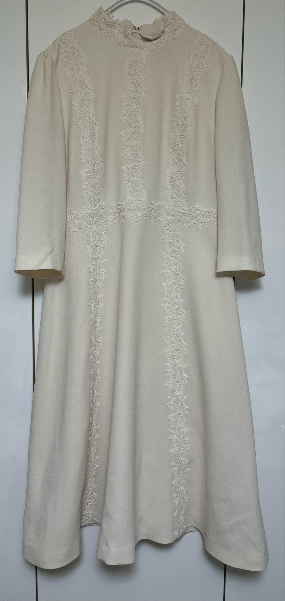 모조에스핀원피스