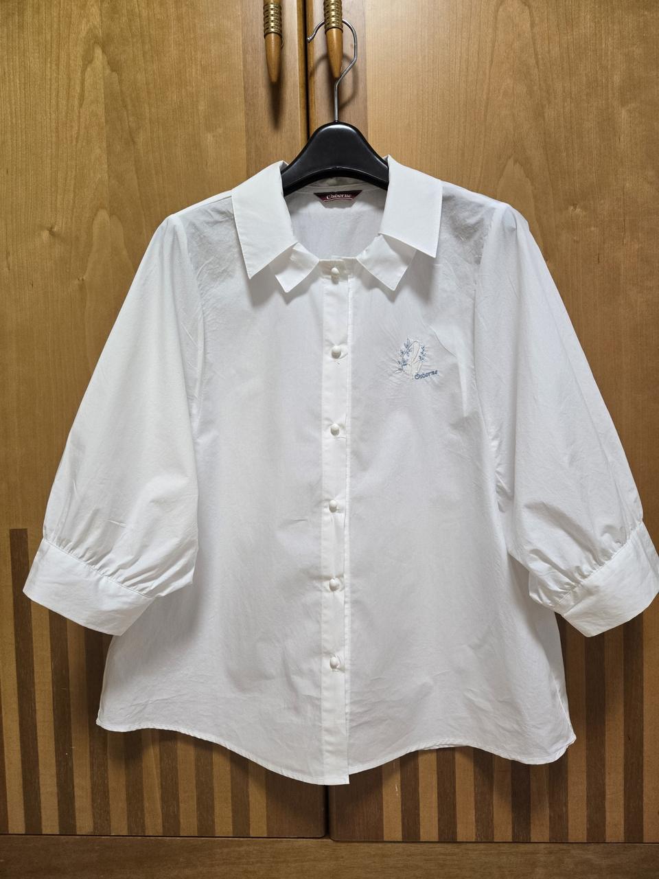 오스본 화이트 면 블라우스