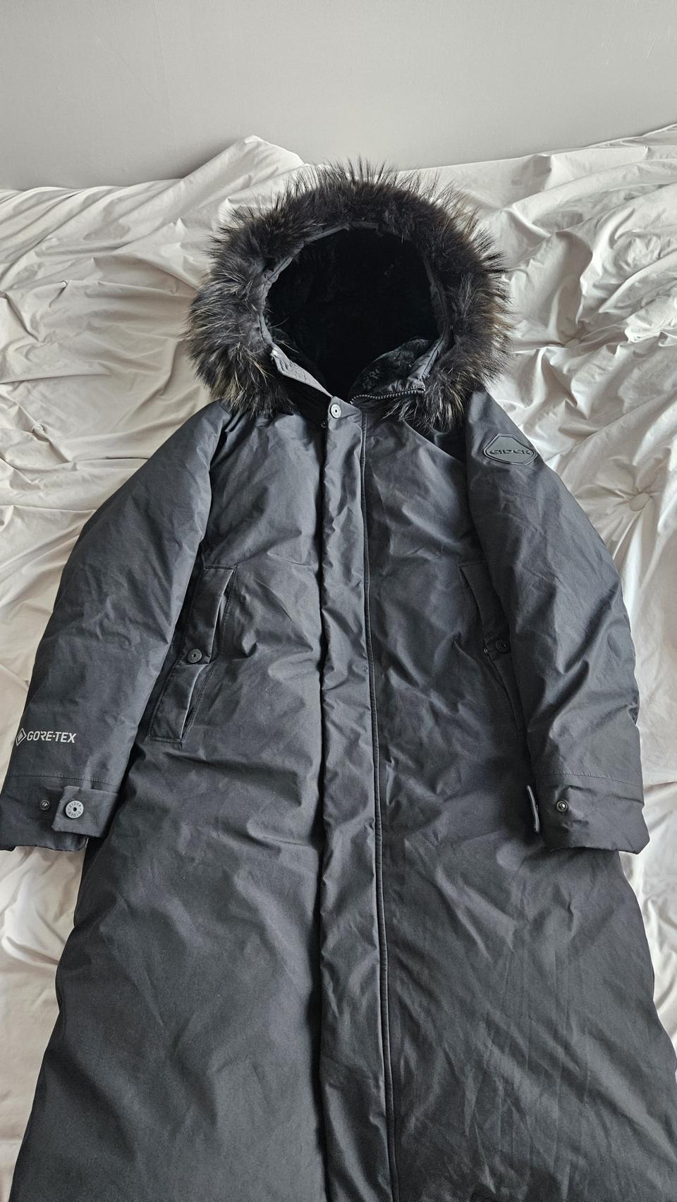 아이더 레우스 고어텍스 구스다운 롱패딩 M