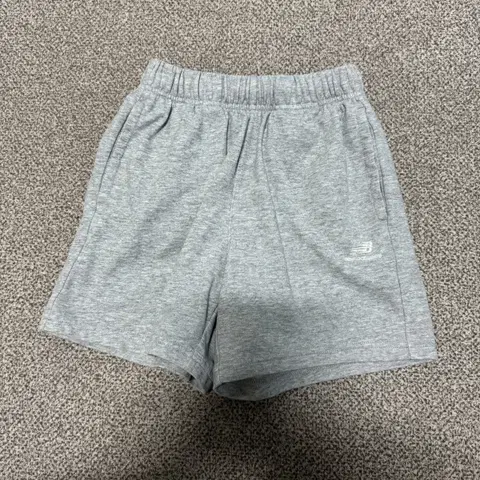 S 뉴발란스 트레이닝 반바지 여성