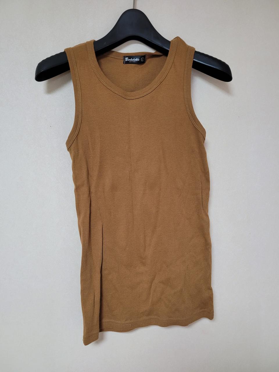 슬림핏 브라운 런닝 슬리브리스