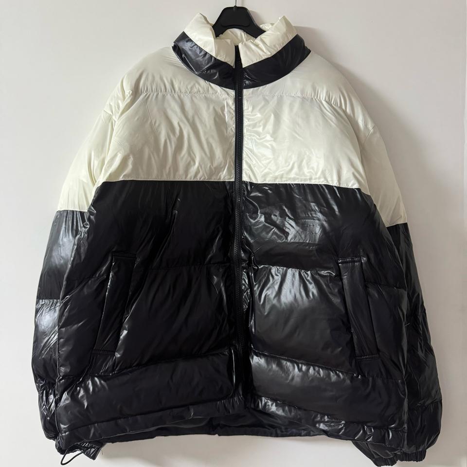 새상품 남자 배색 패딩 (화이트)