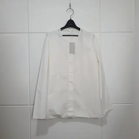 (새상품) 코스 cos 크루넥 화이트 셔츠 사이즈 EUR 40