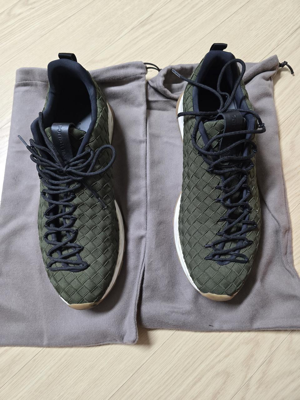 정품 :) 보테가 베네타 스니커즈 42.5