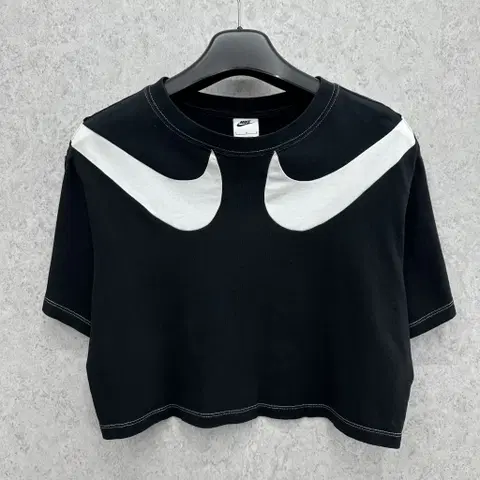 100 나이키 더블스우시 여자 루즈핏 크롭 반팔 티셔츠