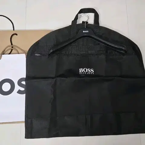 휴고보스 수트케이스 BOSS 정장케이스 / 의류보관 옷커버 슈트