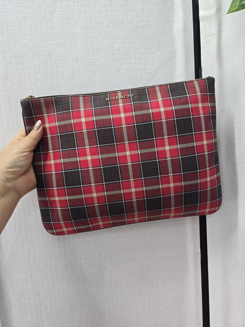 ♦지방시클러치백