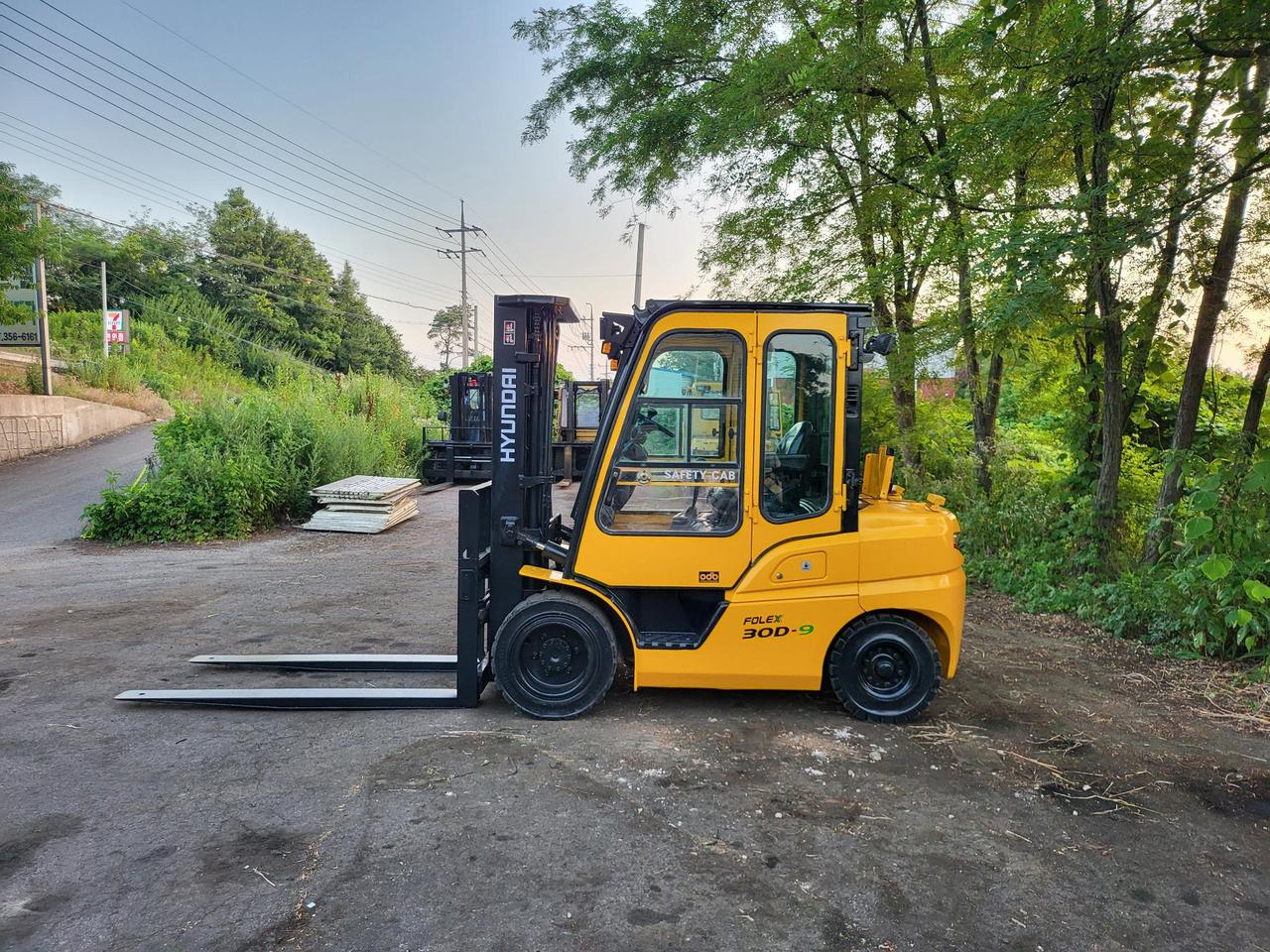 (중고지게차) 현대 포렉스 30D-9 디젤 3톤 3단 지게차자동발)