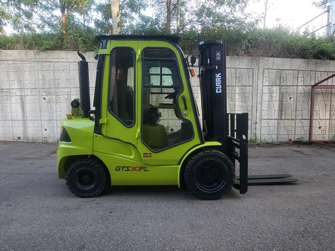 (중고지게차) 클라크 GTS30KD 디젤 3톤 3단 지게차 (자동발)