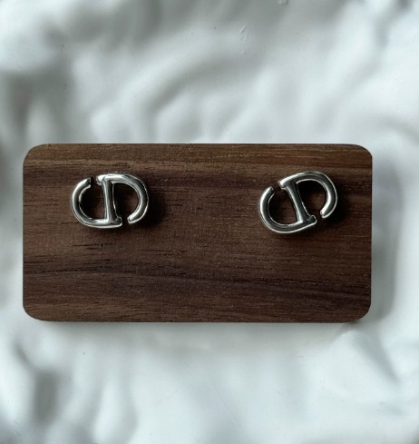 DIOR디올 실버귀걸이