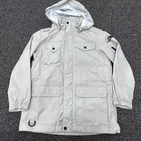 노스페이스 키즈 바람막이 후드 자켓 베이지 130사이즈