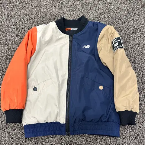뉴발란스 키즈 점퍼 자켓 양면 120사이즈