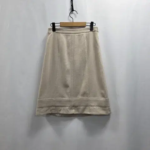 1077 MINE 마인 울 혼방 A라인 베이지 스커트 (64-94)