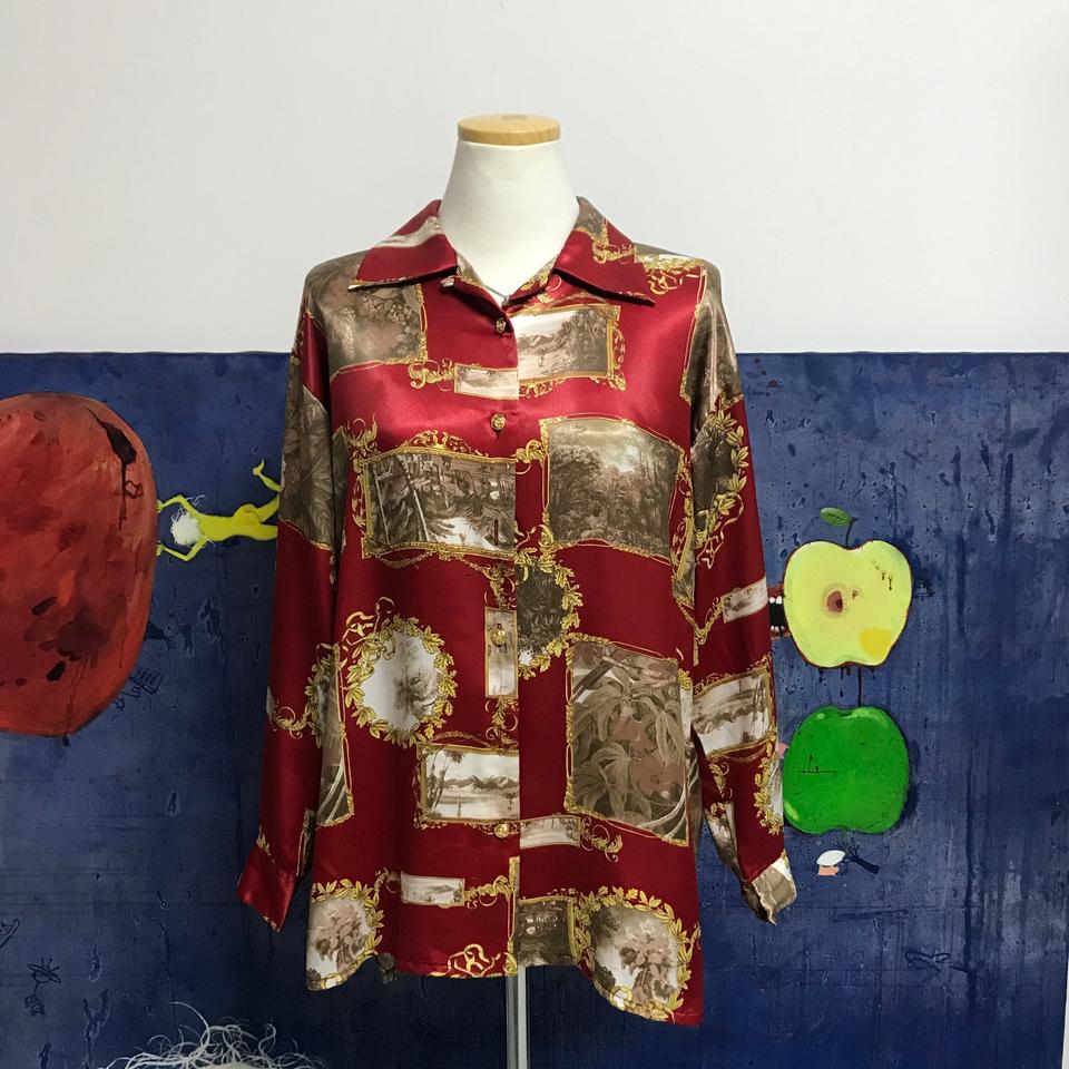 B8) Japan vintage Blouse
