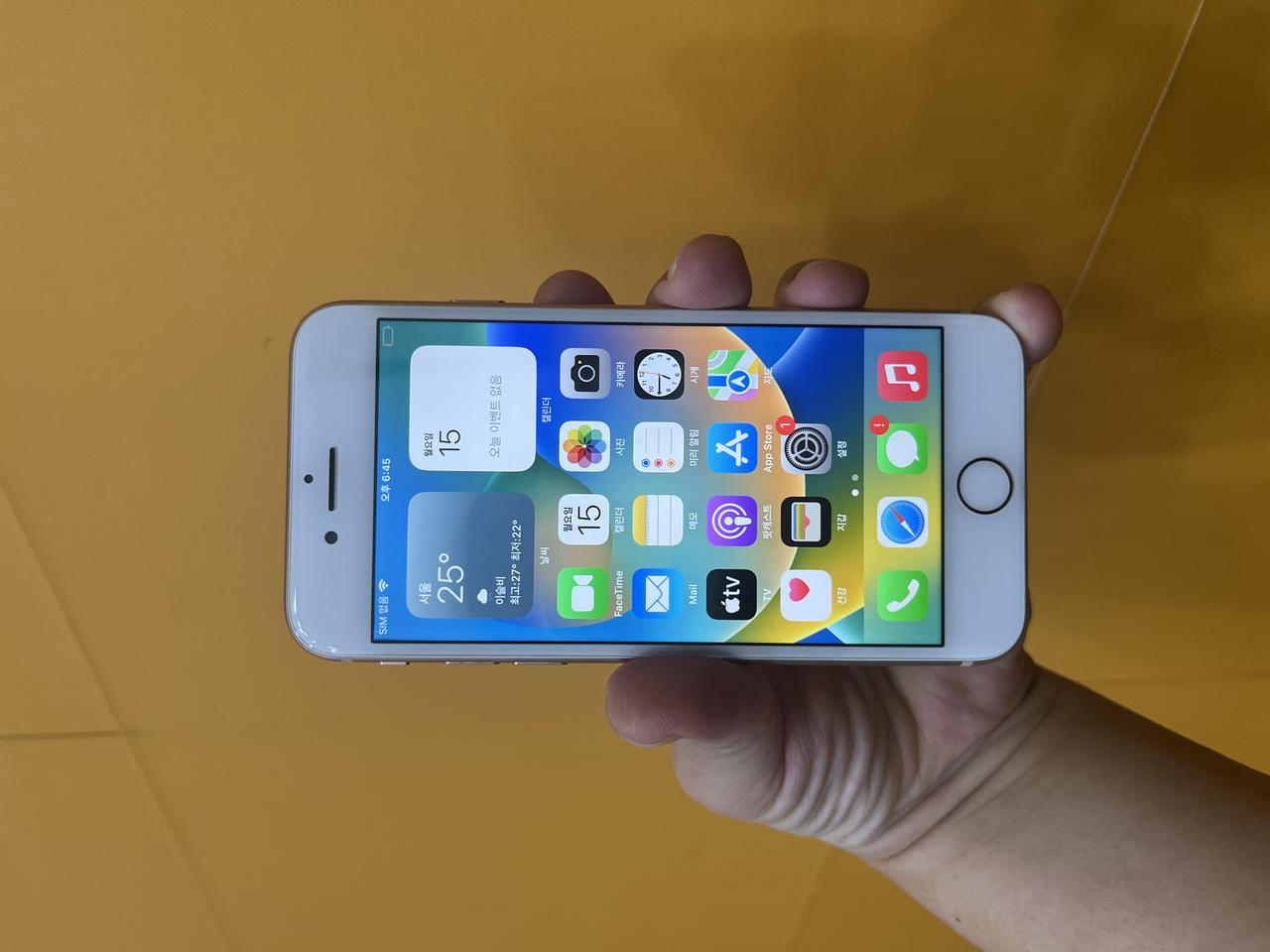 아이폰8 256G 골드 [배터리 99%] 판매합니다