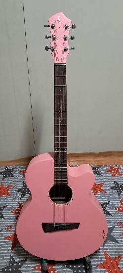 삼익기타,핑크기타