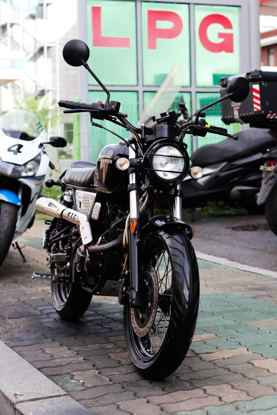 부캐너125 2022년식