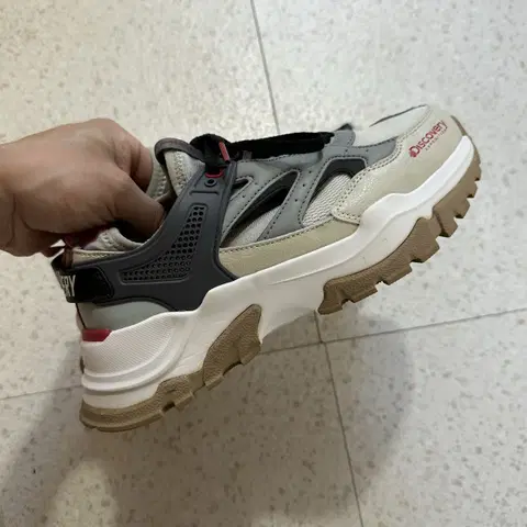 디스커버리 익스페디션 버킷 디펜더 235