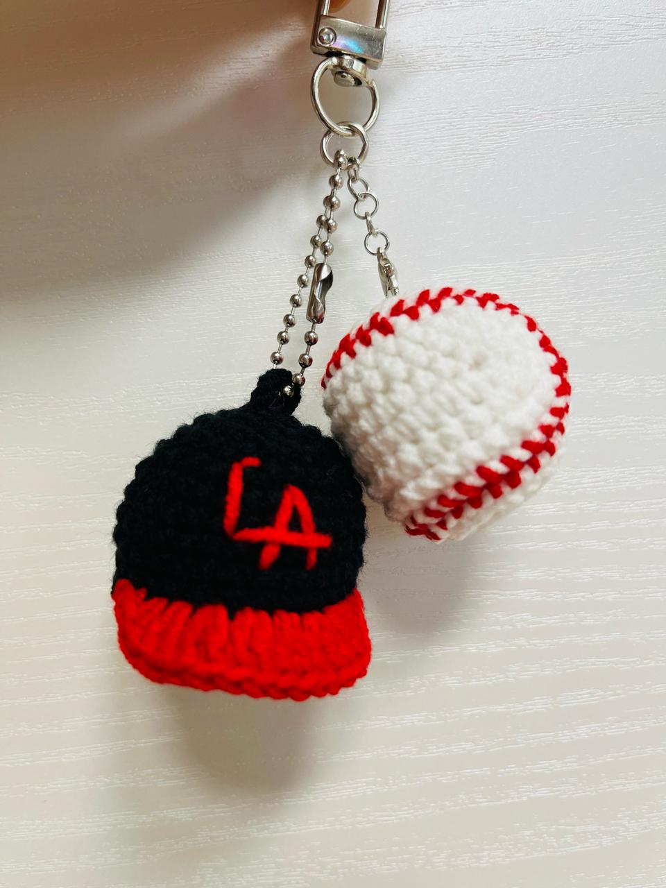 손뜨개 야구공 모자키링 가방고리