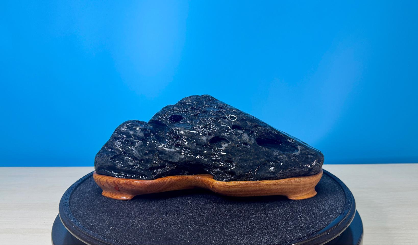 석질좋은 점촌석 산수경석 판매합니다. 자연석 수석