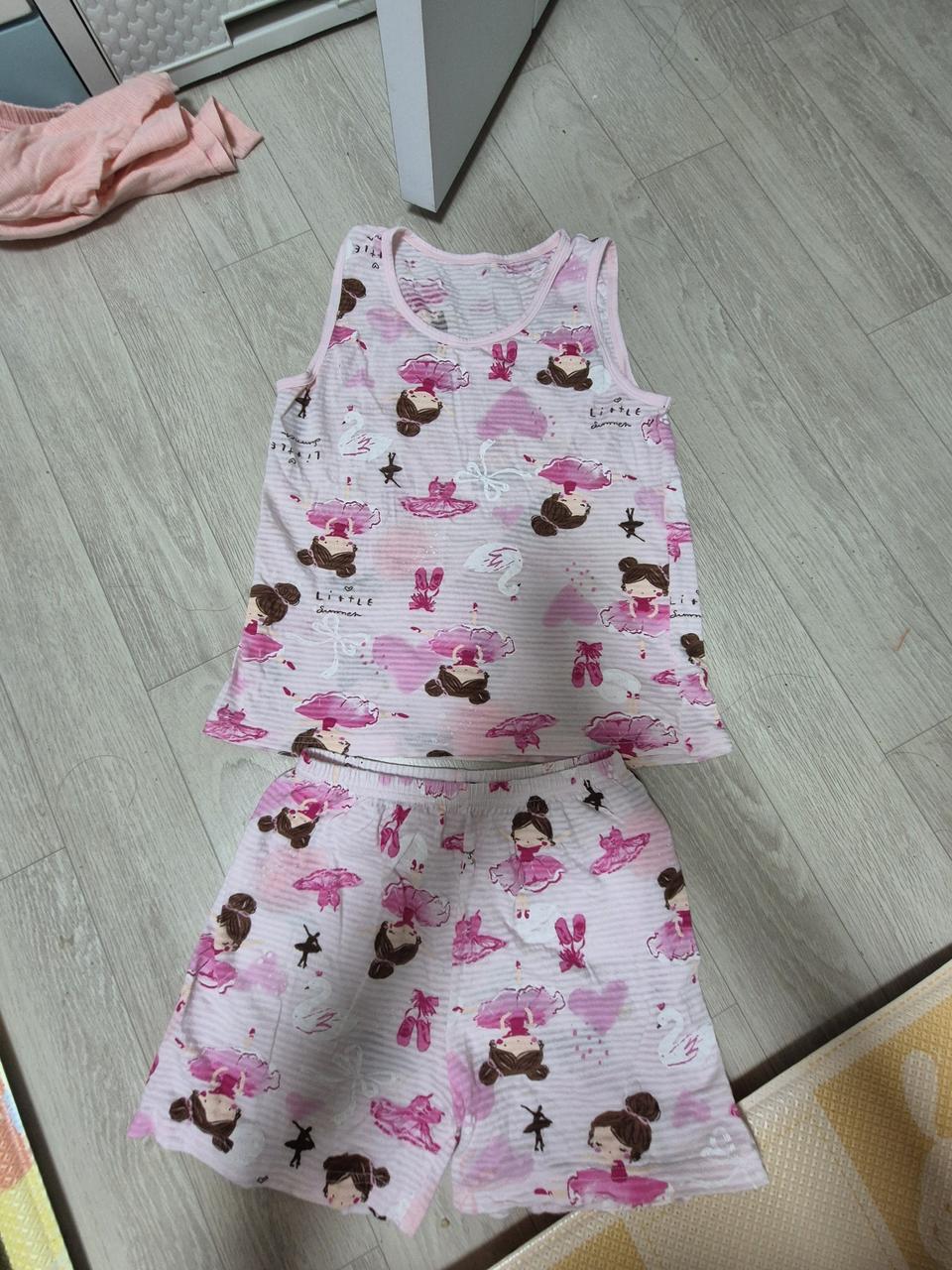 140 유니프랜드 여아내의