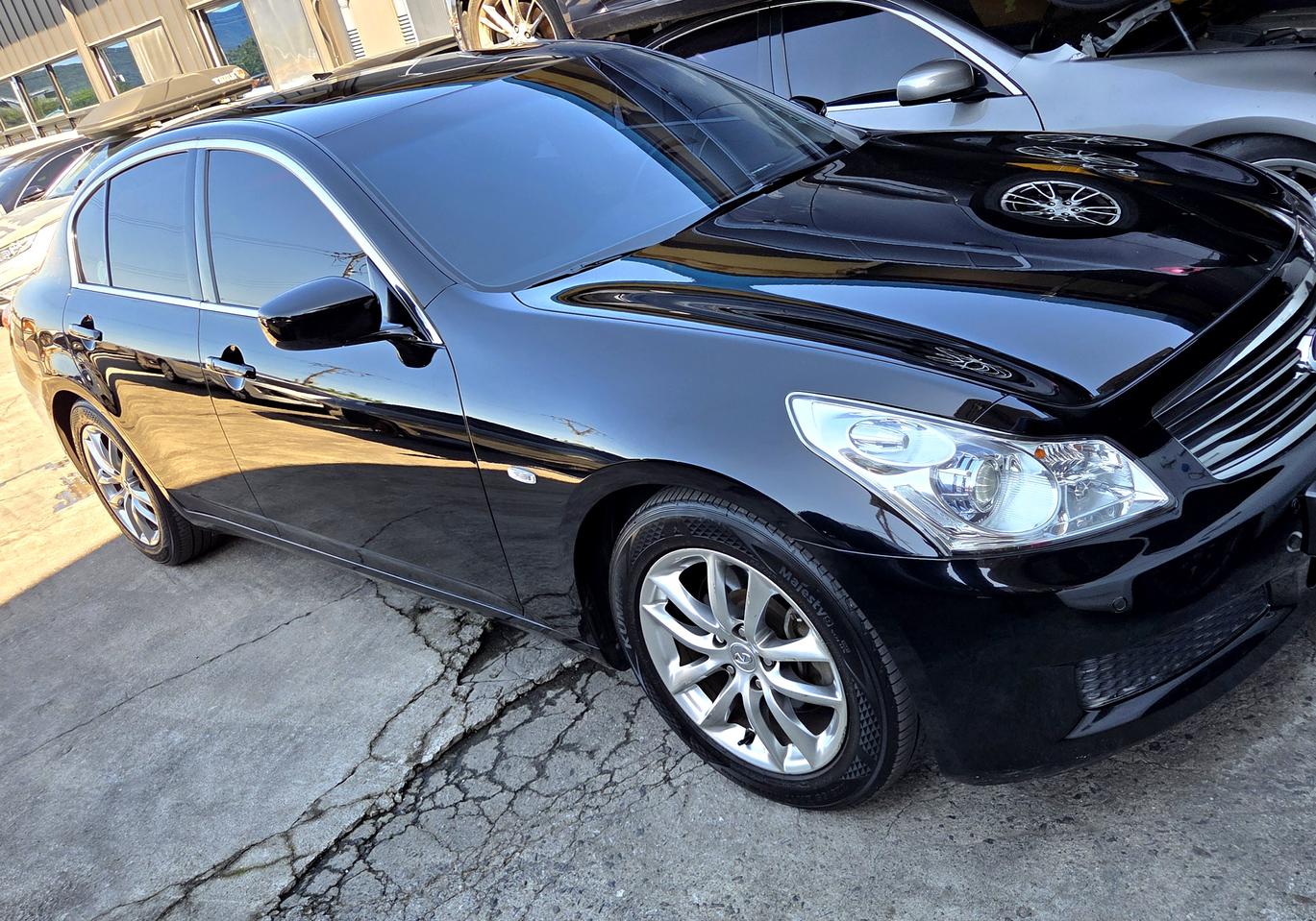 인피니티 G37 G37s 전기형 09년식 폐차로 부품 팝니다